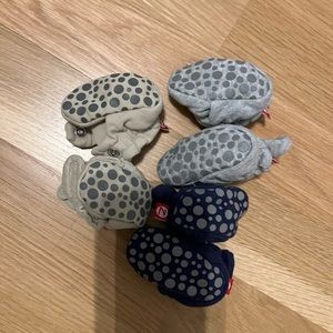 Zutano newborn booties